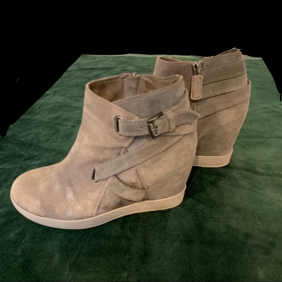 Eileen Fisher Zest metallic platform wedge booties - Picture 3 of 8